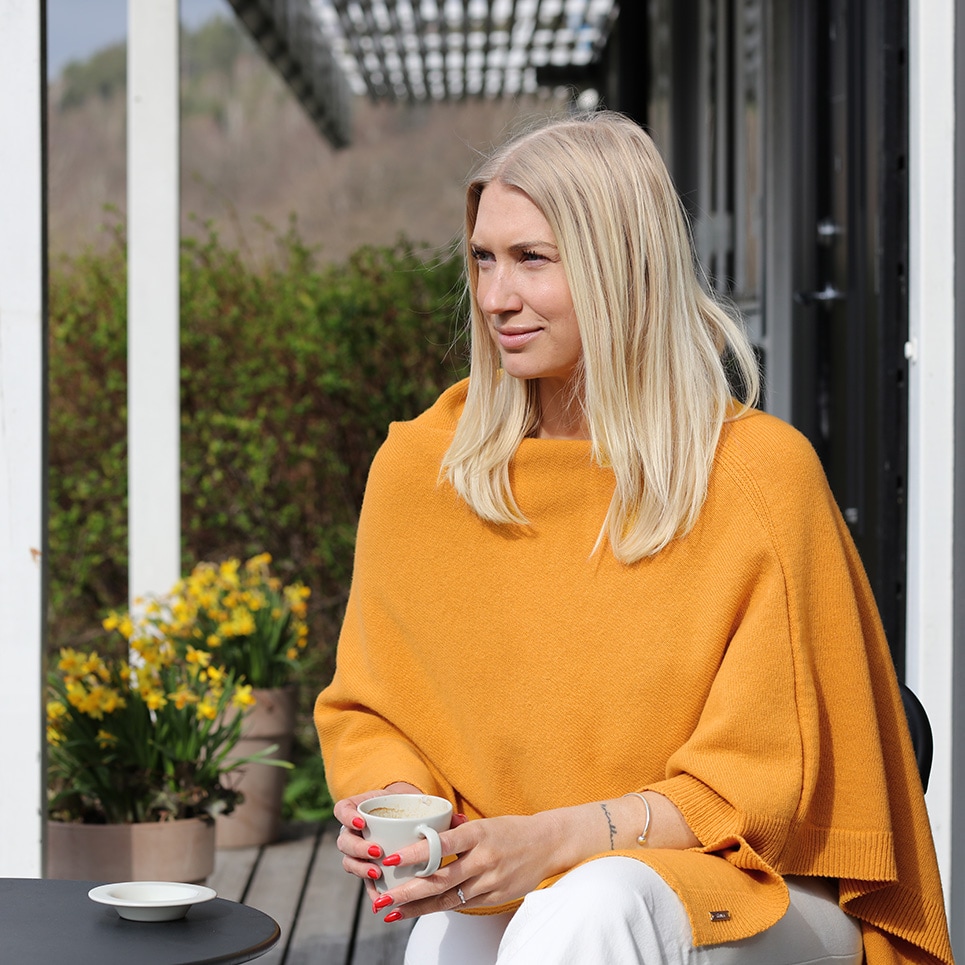 Elina poncho