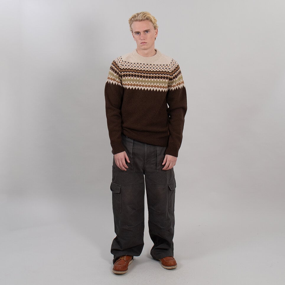 Sarek sweater