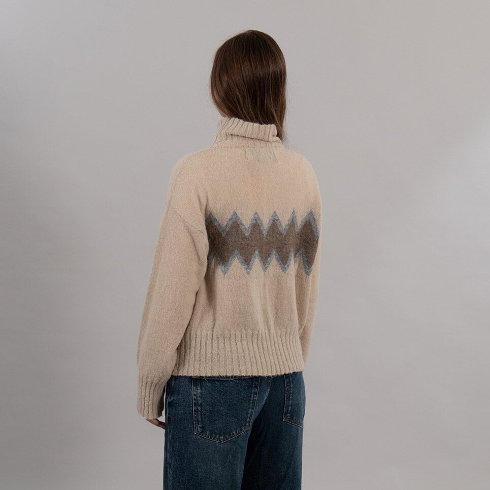 Nova sweater