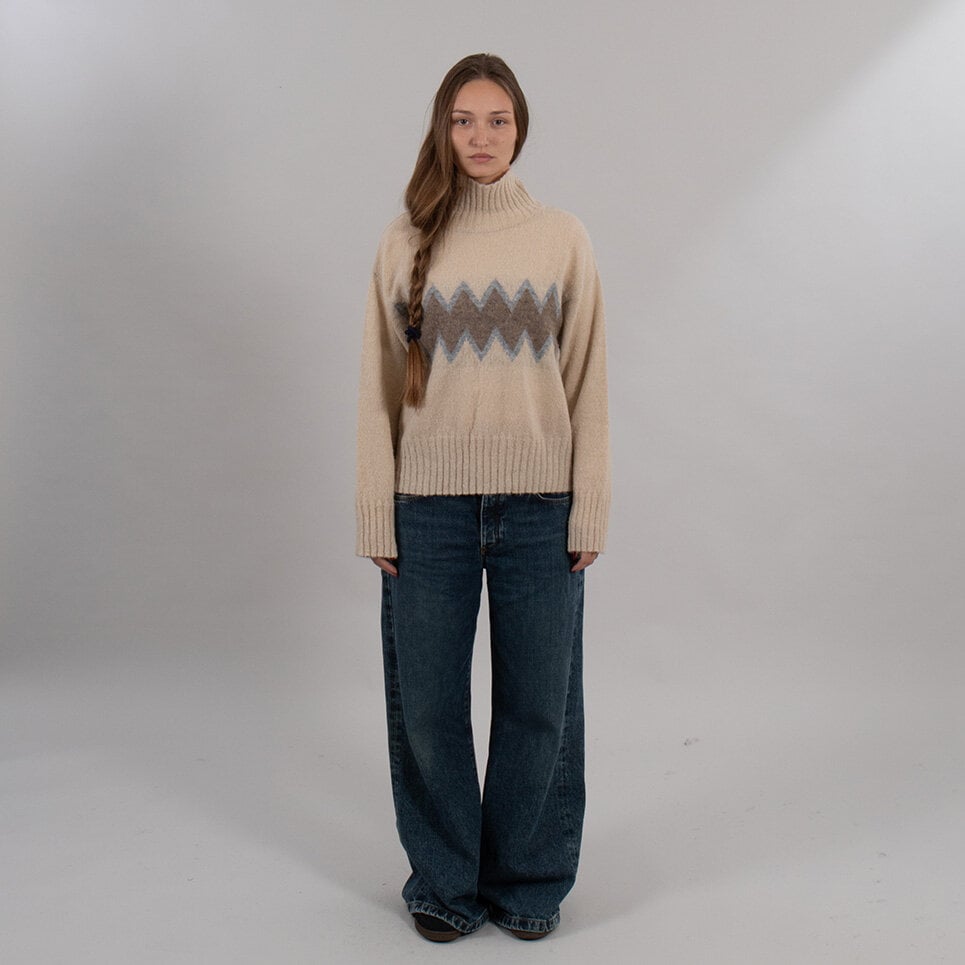 Nova sweater