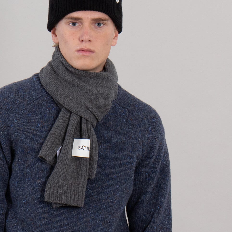 Elis scarf