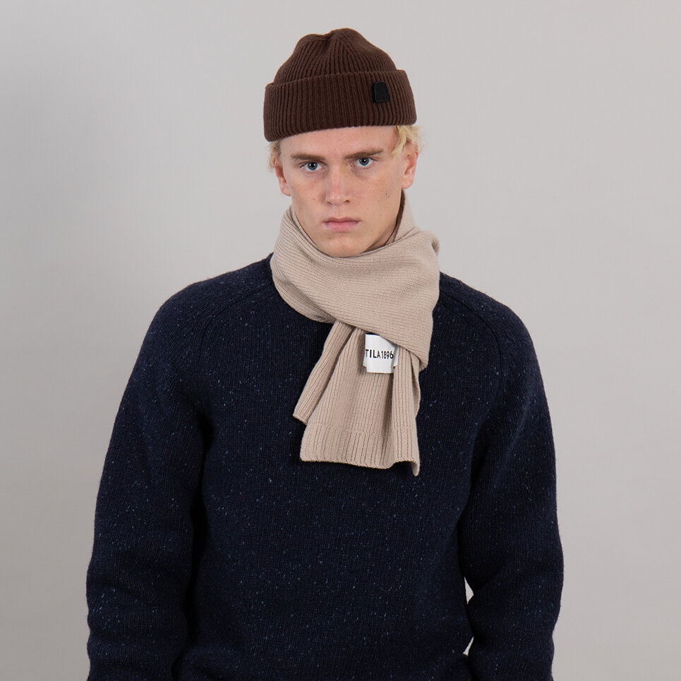 Elis scarf