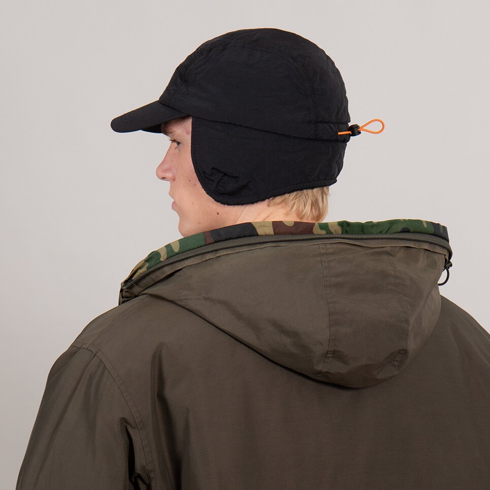 Sport cap - earflap