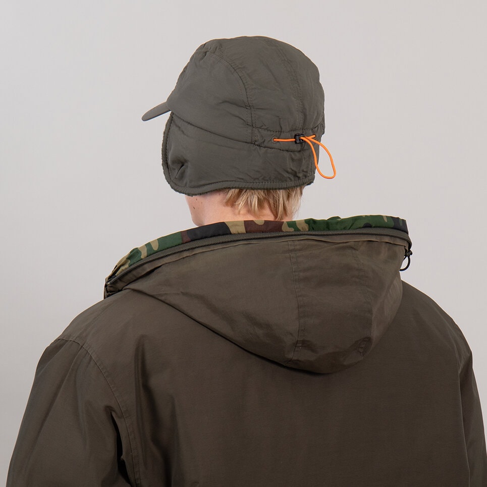 Sport cap - earflap