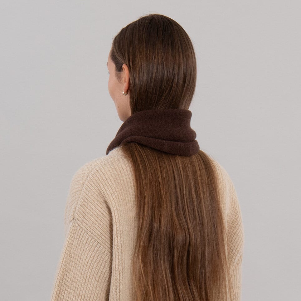 Elis triangle scarf